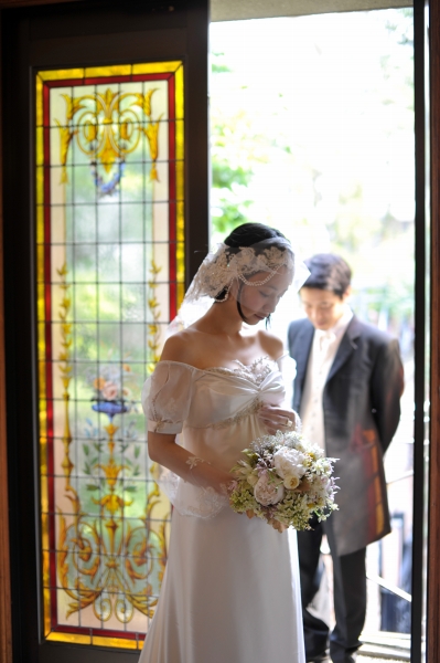 ジャルダンドルセーヌでの結婚式、ウェディングドレス